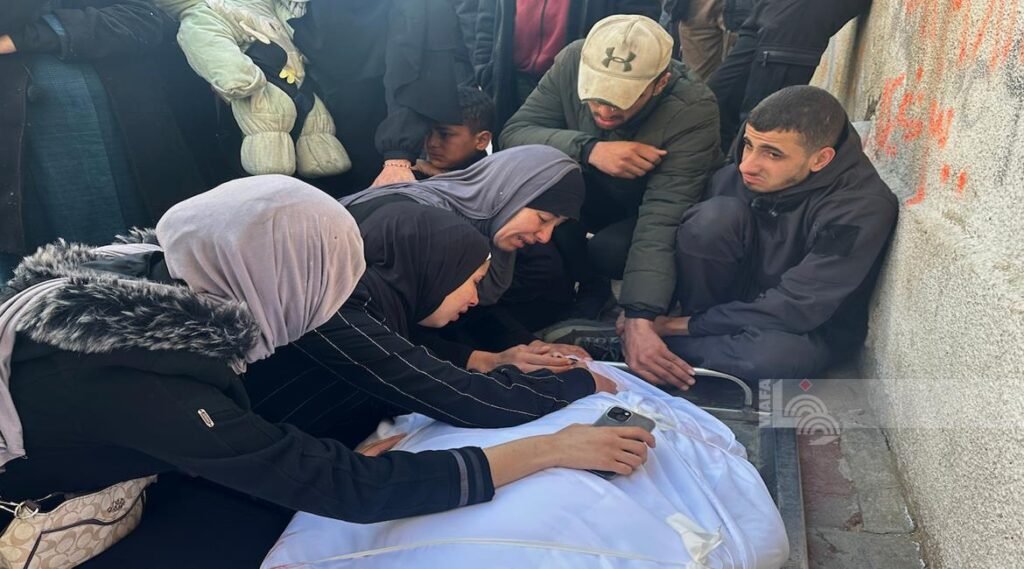 شهيدان وإصابة ستة آخرين في قصف جنوب غرب مخيم البريج