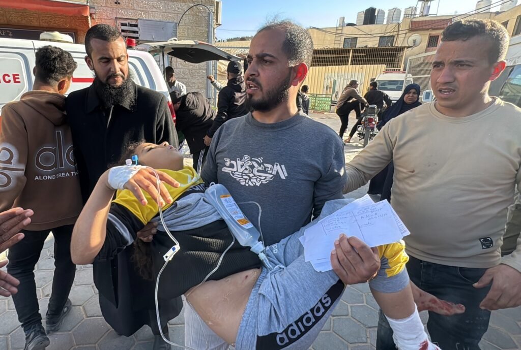 11 شهيداً في مجزرة شرقي مخيم المغازي