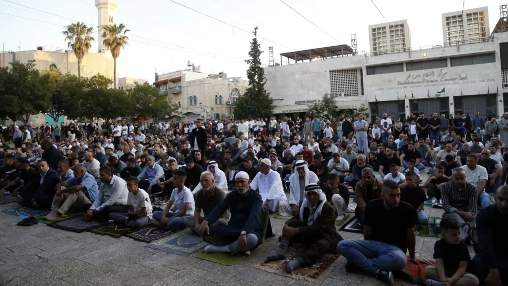 المفتي العام: صلاة عيد الأضحى الساعة السادسة وعشر دقائق صباحاً