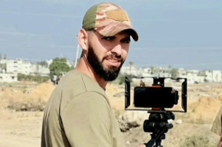 أحمد وشاح.. عدسة الجزيرة الشهيد في غزة