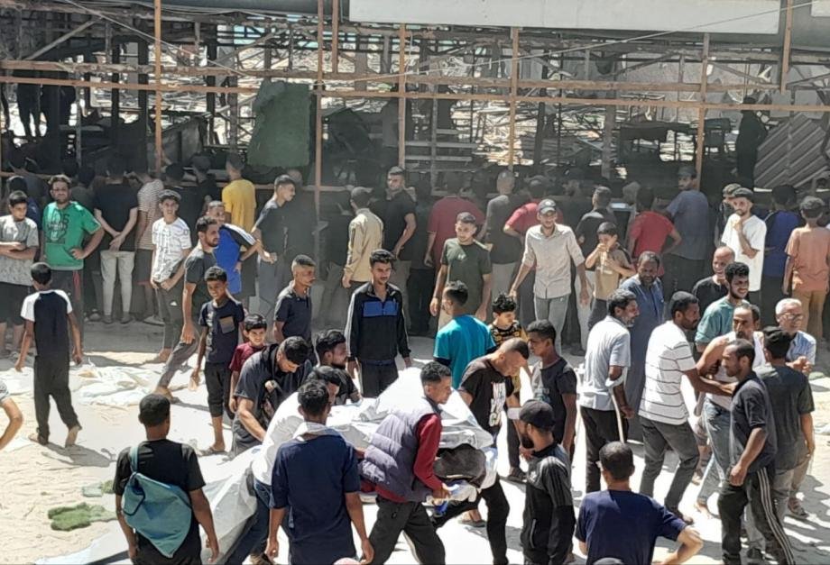 القتل الجماعي والترويع يحاصران المدنيين في كل أماكن غزة