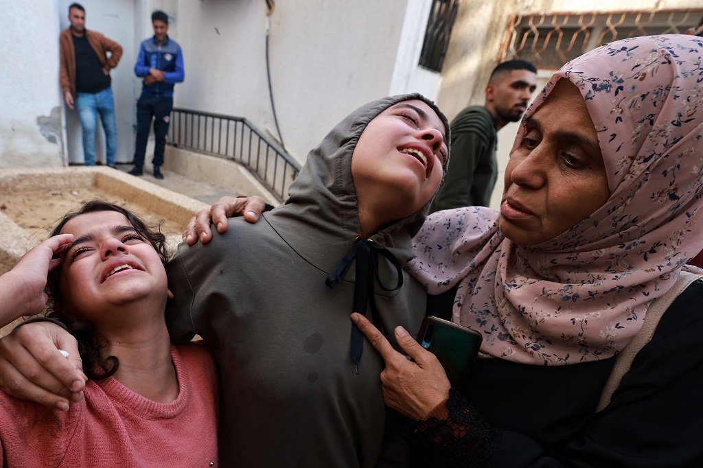 ارتفاع حصيلة شهداء الحرب على غزة إلى 74,040 شهيدا و175,168 إصابة